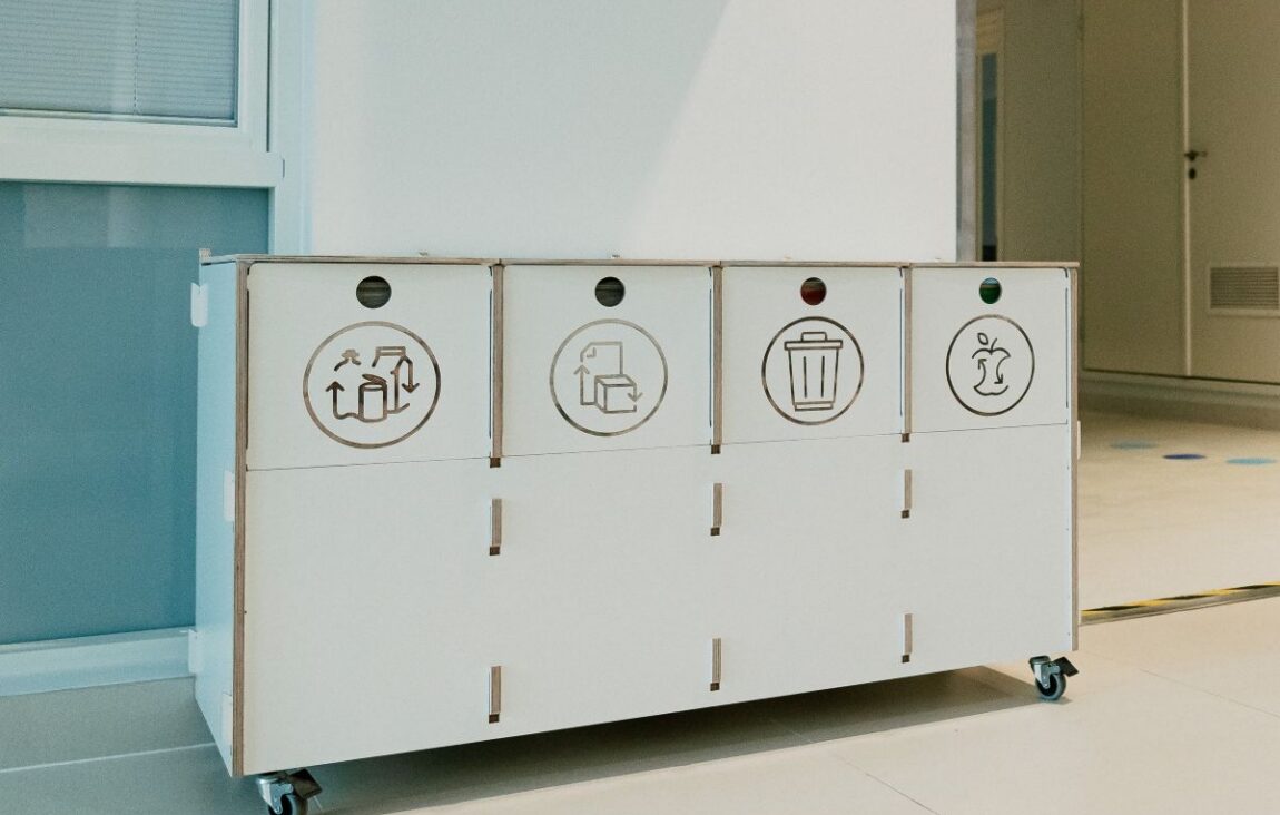 Recycling bins for hospitals and clinics with clear labels for hygienic and efficient waste sorting